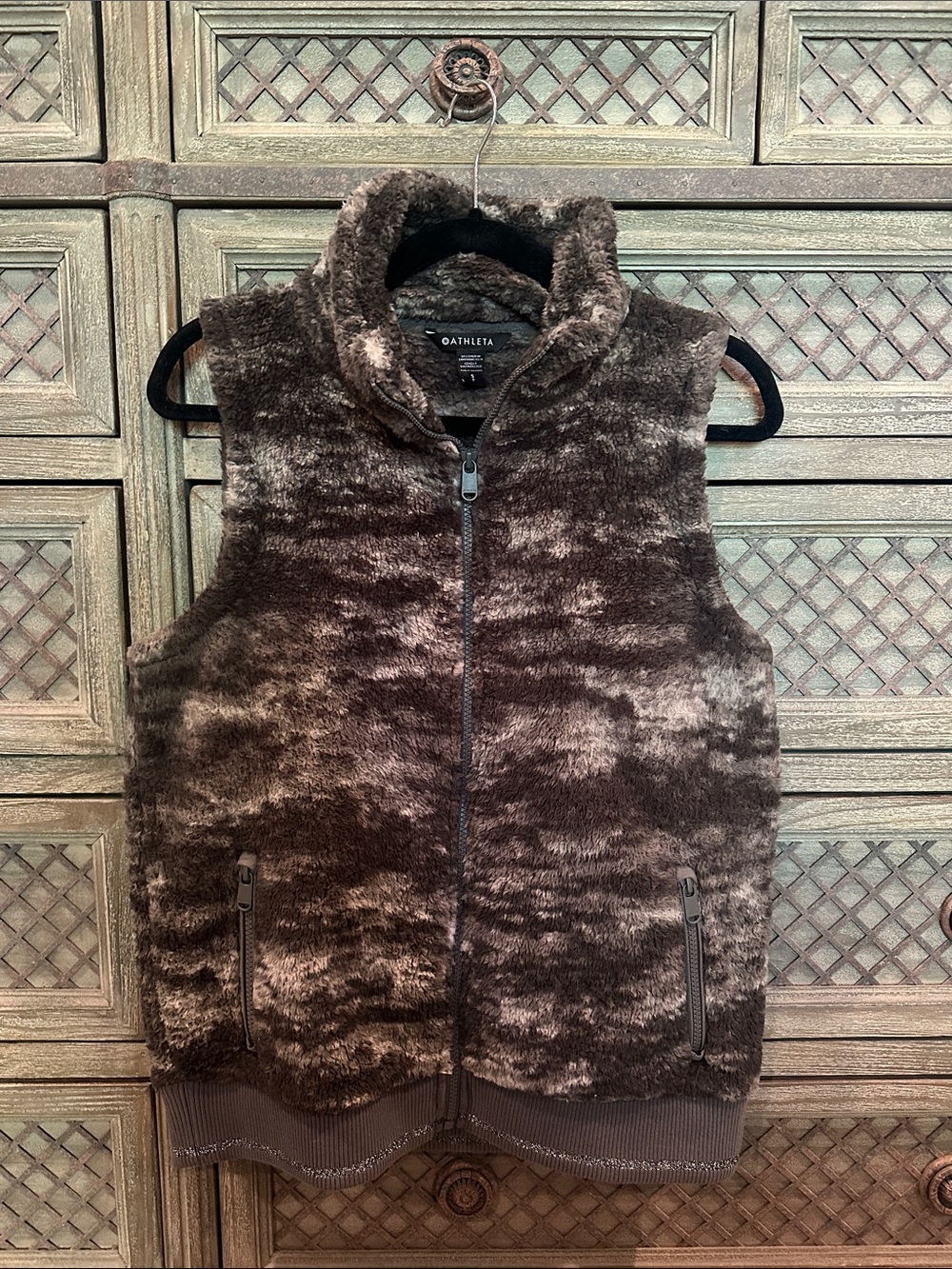 Athleta Plush Gray-Brown Faux-Fur Zip Vest